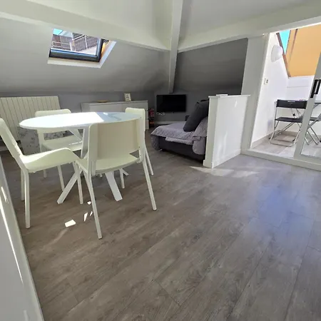 La Mansarda Del Corso Appartement